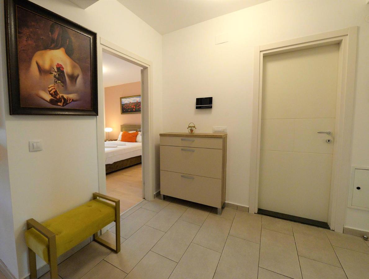 Ferienwohnung Diva Capitol Luxury Skopje Exterior foto